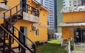 Apartamento com Cozinha Completa em Torres, Perto das 4 Praças e praia